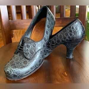 Chie Mihara Black Textured Lace-Up Heels